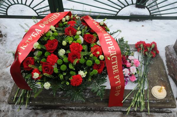В Москве возложили цветы к могиле легендарного зафронтового разведчика Ибрагима Аганина 